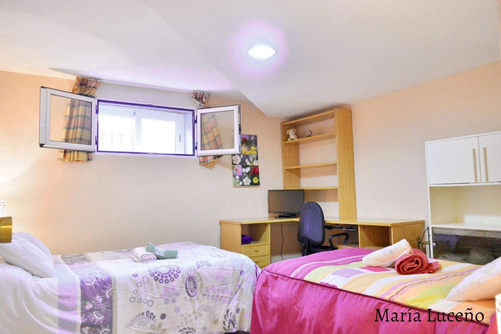 Comfortable Apartment In Caceres 55 M² Welcoming Terrace Bagian luar foto